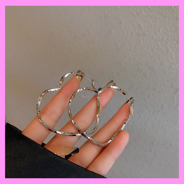 4、【choose any 7 in the live】{Factory price ,huge promotion should choose  in the live}heart tessle hoop fashion gorgeous earring on Sale